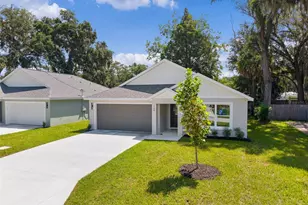740 Powell St, Wildwood, FL 34785 - Photo 11