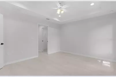 740 Powell Street, Wildwood, FL 34785 - Photo 31