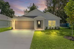 740 Powell St, Wildwood, FL 34785 - Photo 1
