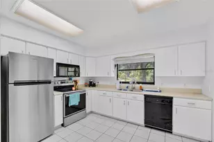 9590 SE 190th Ct, Ocklawaha, FL 32179 - Photo 7
