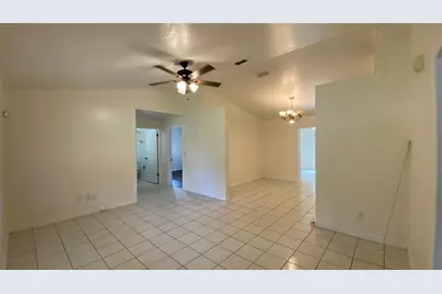 2717 NE 17th Avenue, Ocala, FL 34470 - Photo 3