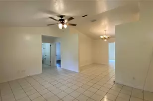 2717 NE 17th Ave, Ocala, FL 34470 - Photo 3