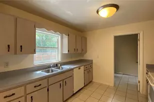 2717 NE 17th Ave, Ocala, FL 34470 - Photo 7