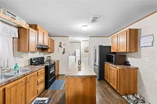 21 NE 69th Ct, Ocala, FL 34470 - Photo 5