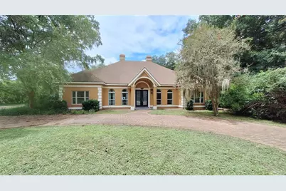 2210 SE Laurel Run Drive, Ocala, FL 34471 - Photo 1