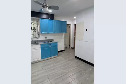 501 Palm Avenue N, Saint Petersburg, FL 33703 - Photo 9