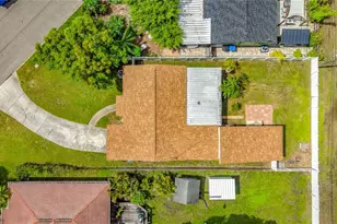 501 Palm Ave N, Saint Petersburg, FL 33703 - Photo 59