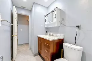 501 Palm Ave N, Saint Petersburg, FL 33703 - Photo 27