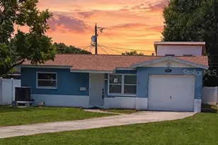 501 Palm Ave N, Saint Petersburg, FL 33703 - Photo 1