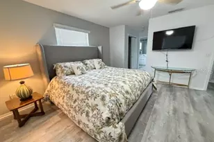 335 San Marino Dr, Lady Lake, FL 32159 - Photo 15