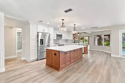 220 SE Kings Bay Drive, Crystal River, FL 34429 - Photo 15