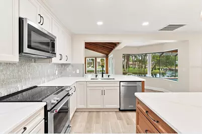 220 SE Kings Bay Drive, Crystal River, FL 34429 - Photo 17