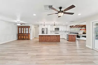 220 SE Kings Bay Drive, Crystal River, FL 34429 - Photo 13