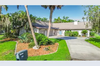 536 NW 9th Avenue, Crystal River, FL 34428 - Photo 1