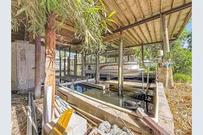 536 NW 9th Avenue, Crystal River, FL 34428 - Photo 7