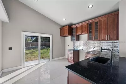 724 W Crescent Drive, Lakeland, FL 33805 - Photo 5