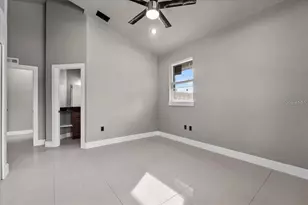 724 W Crescent Dr, Lakeland, FL 33805 - Photo 9