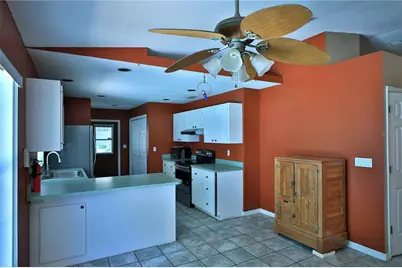 8465 NW 186th Street, Reddick, FL 32686 - Photo 9
