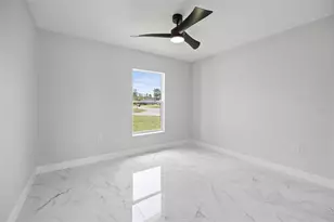 11372 SW 177th Ct, Dunnellon, FL 34432 - Photo 9