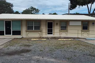 324 Hwy 441, Lady Lake, FL 32159 - Photo 1