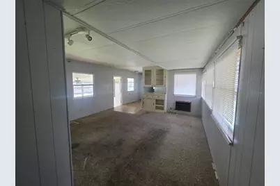1404 Highland Avenue, Tavares, FL 32778 - Photo 15
