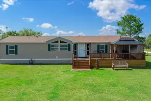 5791 SE 122 Ave, Morriston, FL 32668 - Photo 1