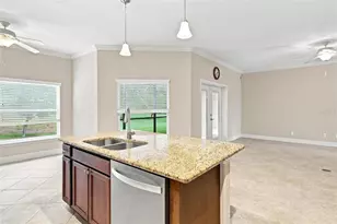 555 Dowling Cir, Lady Lake, FL 32159 - Photo 13