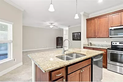 555 Dowling Circle, Lady Lake, FL 32159 - Photo 11