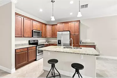 555 Dowling Circle, Lady Lake, FL 32159 - Photo 7