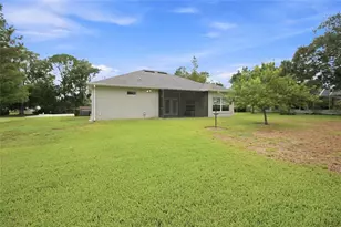 555 Dowling Cir, Lady Lake, FL 32159 - Photo 35