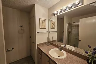 945 Candler Pl, The Villages, FL 32162 - Photo 9
