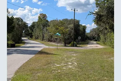 4114 E Camp Izzard Place, Dunnellon, FL 34434 - Photo 3