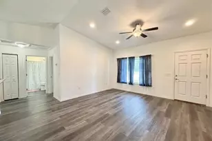 48 Maple Dr, Ocklawaha, FL 32179 - Photo 5