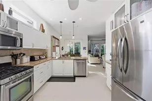 5127 Hanging Moss Ln, Sarasota, FL 34238 - Photo 17