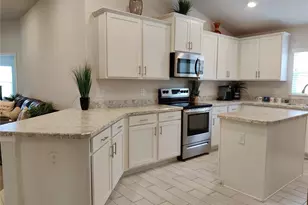 5568 Ocean Breeze Dr, Spring Hill, FL 34609 - Photo 11
