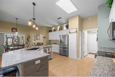 5592 NE 61st Avenue Road, Silver Springs, FL 34488 - Photo 9