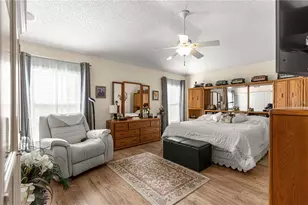571 Troy Loop, The Villages, FL 32162 - Photo 9
