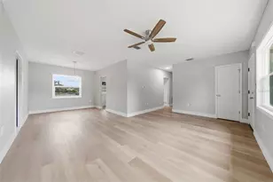 307 NE 11th Pl, Ocala, FL 34470 - Photo 3