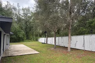 13014 NE 5th Pl, Silver Springs, FL 34488 - Photo 5