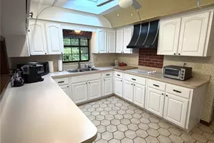 9890 SW 203rd Cir, Dunnellon, FL 34431 - Photo 15