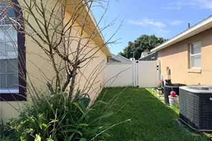 863 Country Crossing Ct, Kissimmee, FL 34744 - Photo 21