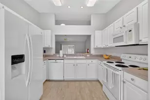 8907 SE 141st Loop, Summerfield, FL 34491 - Photo 3