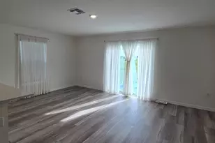 8375 Gower Trl, Wildwood, FL 34785 - Photo 9