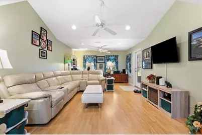 1042 Soledad Way, The Villages, FL 32159 - Photo 17