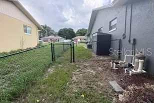 216 W Goldentuft Ct, Beverly Hills, FL 34465 - Photo 5