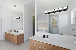 4873 NE 64th Ave, Silver Springs, FL 34488 - Photo 15