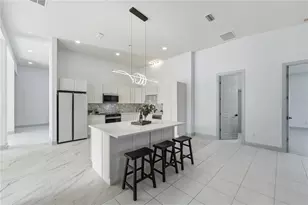 4873 NE 64th Ave, Silver Springs, FL 34488 - Photo 5