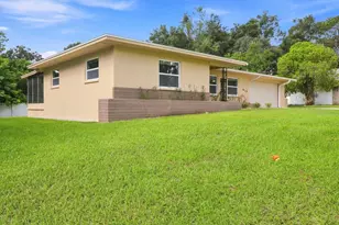 819 Spruce St, Inverness, FL 34452 - Photo 3