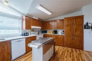 13259 SE 49th Ct, Belleview, FL 34420 - Photo 7