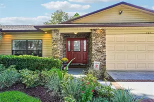 107 Shorewood Ct, Tavares, FL 32778 - Photo 9